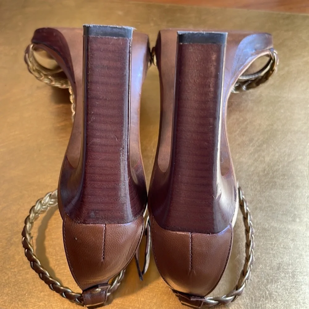 Fendi Strappy Woven Leather Heeled Sandals in Brown and Metallic Gold Leather